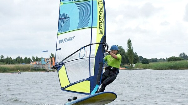 FOIL w rękach Amatora cz. 1  >  Idealny żagiel do WS Foila  > Neilpryde V8 Flight 7,0 > TEST